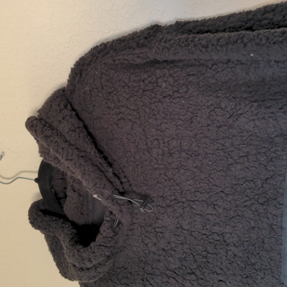 Zella Teddy Bear Fur Hoodie Sz: M NWT $69 Black - Picture 3 of 8